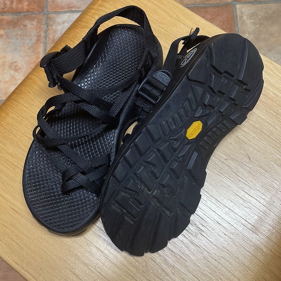 Size 6 Women's Black Chacos - Picture 3 of 5